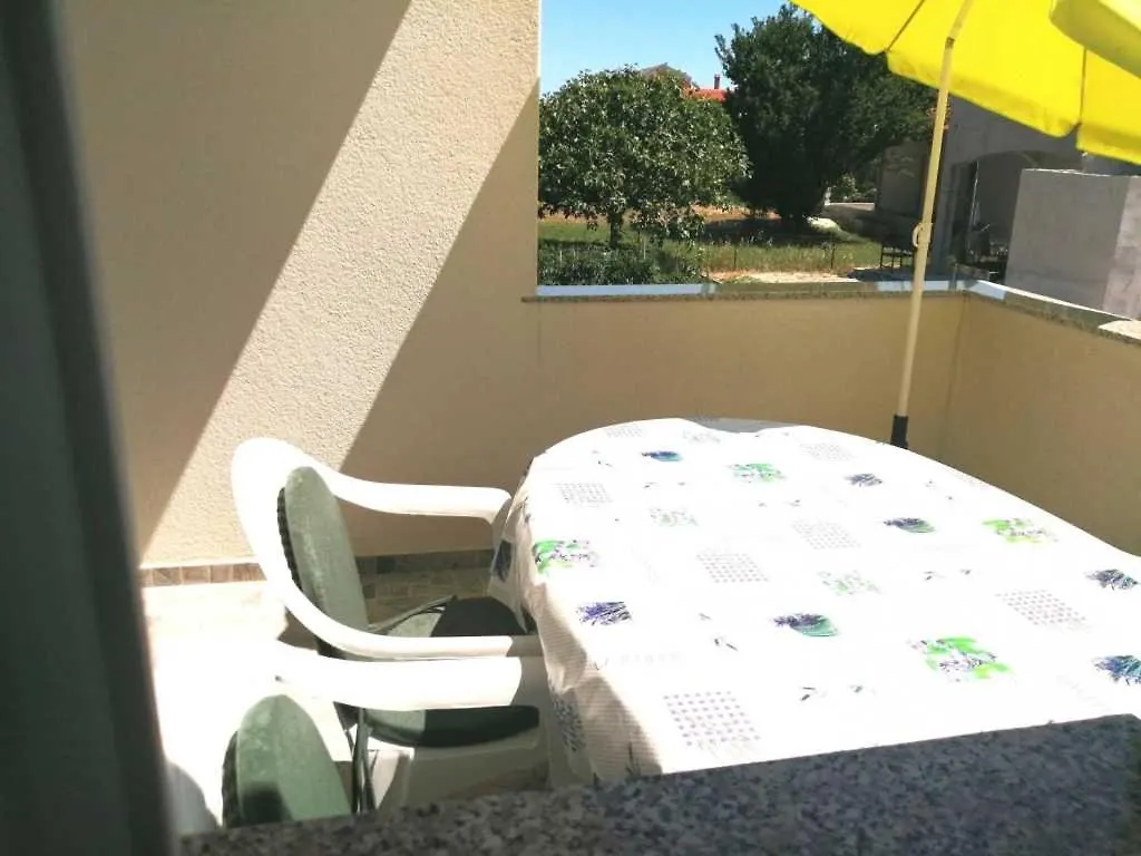 Apartments Dora 2 Bibinje